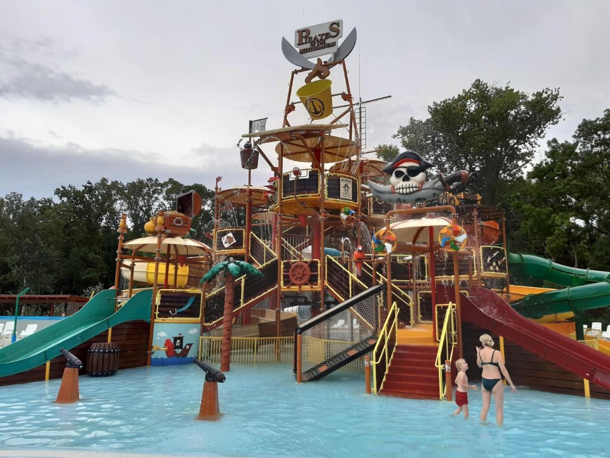 Jenny Home Mojmirovce Bagian luar foto